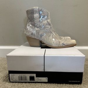 Dolce Vita cowboy boot bootie silver & calf hair - size 8.5